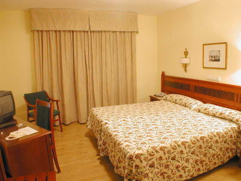 Reyes Catolicos Hotel Seville Phòng bức ảnh